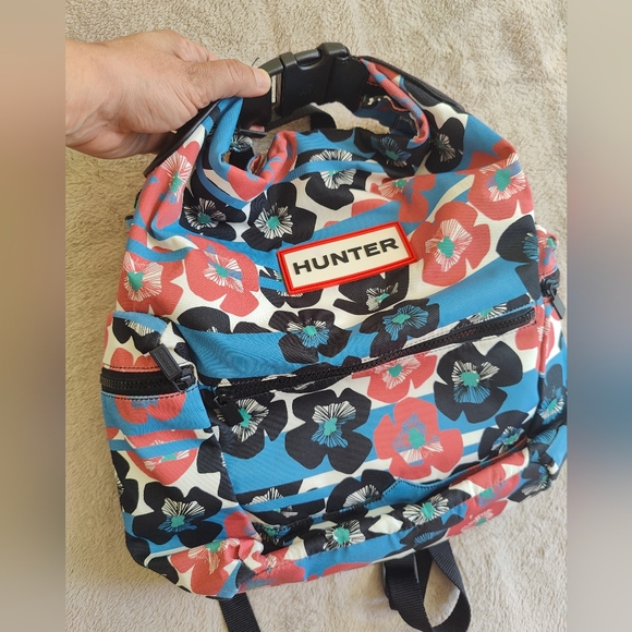 Hunter Topclip Backpack Nylon Floral Print Waterproof - Picture 3 of 12